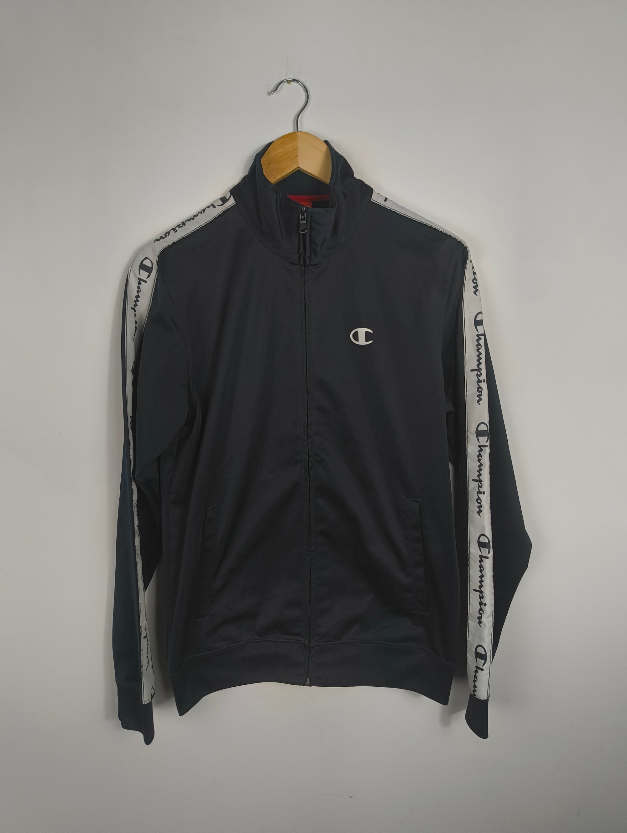 CHAMPION TRACKTOP
