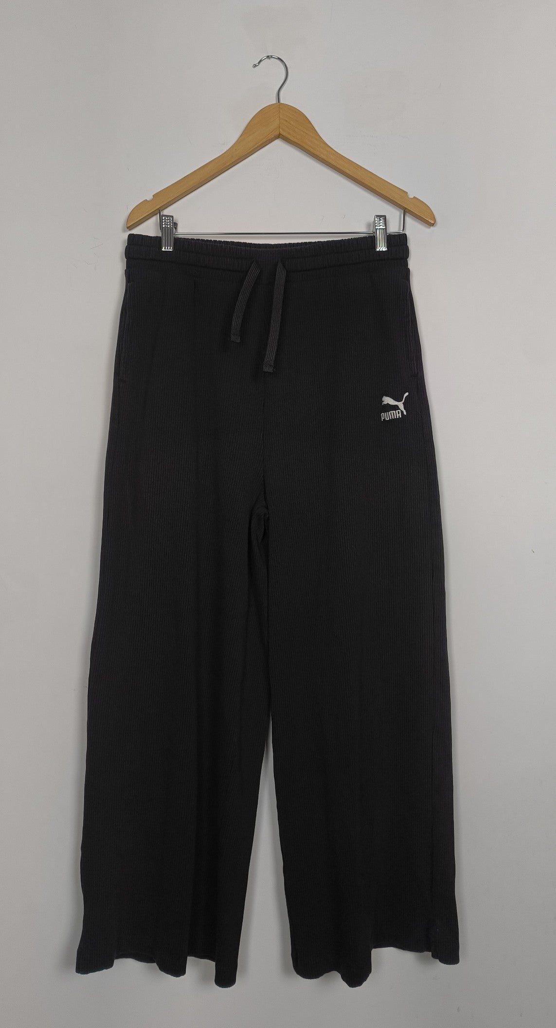 PUMA TRACKPANTS
