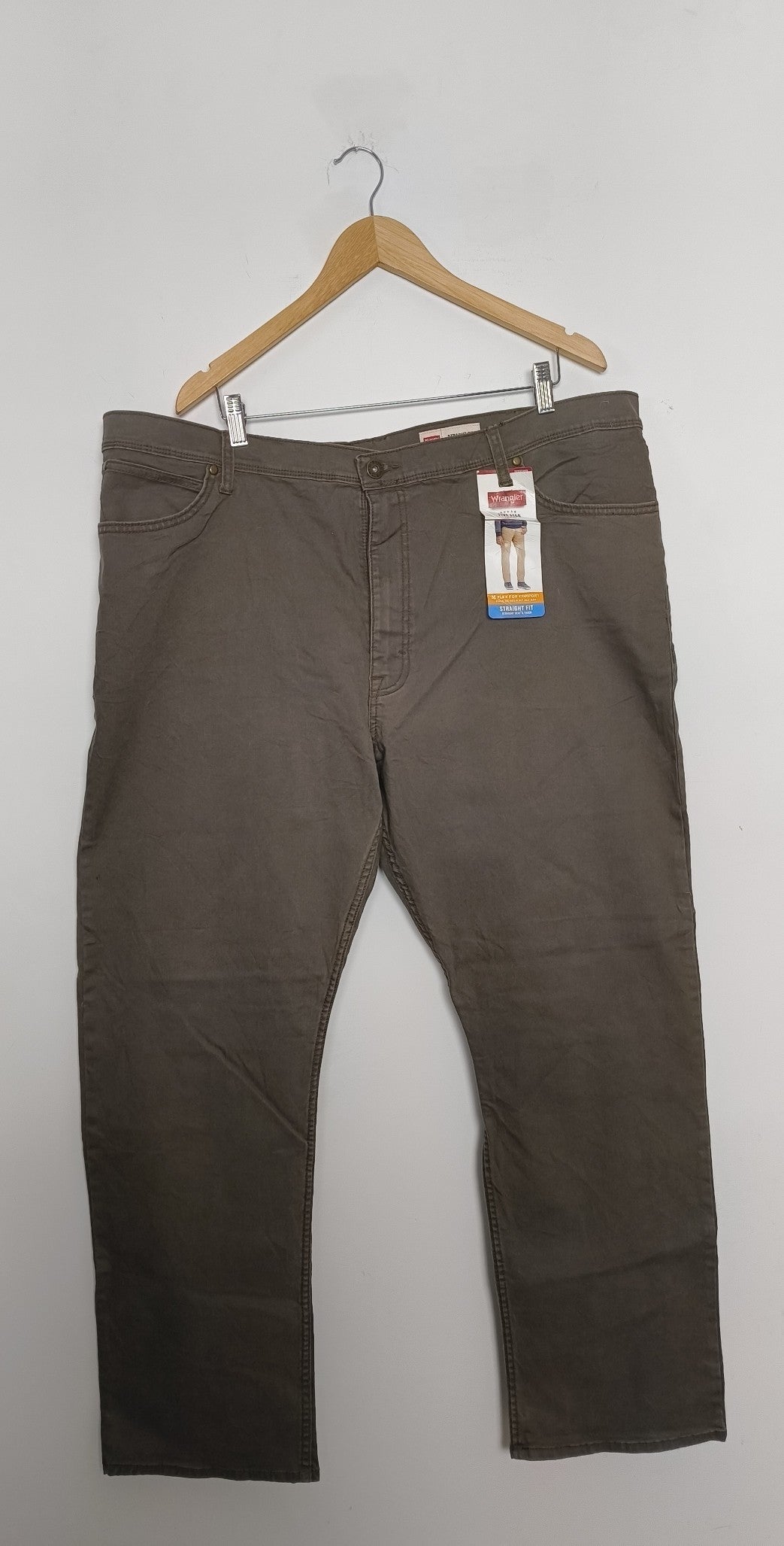 WRANGLER STRAIGHT FIT PANTS
