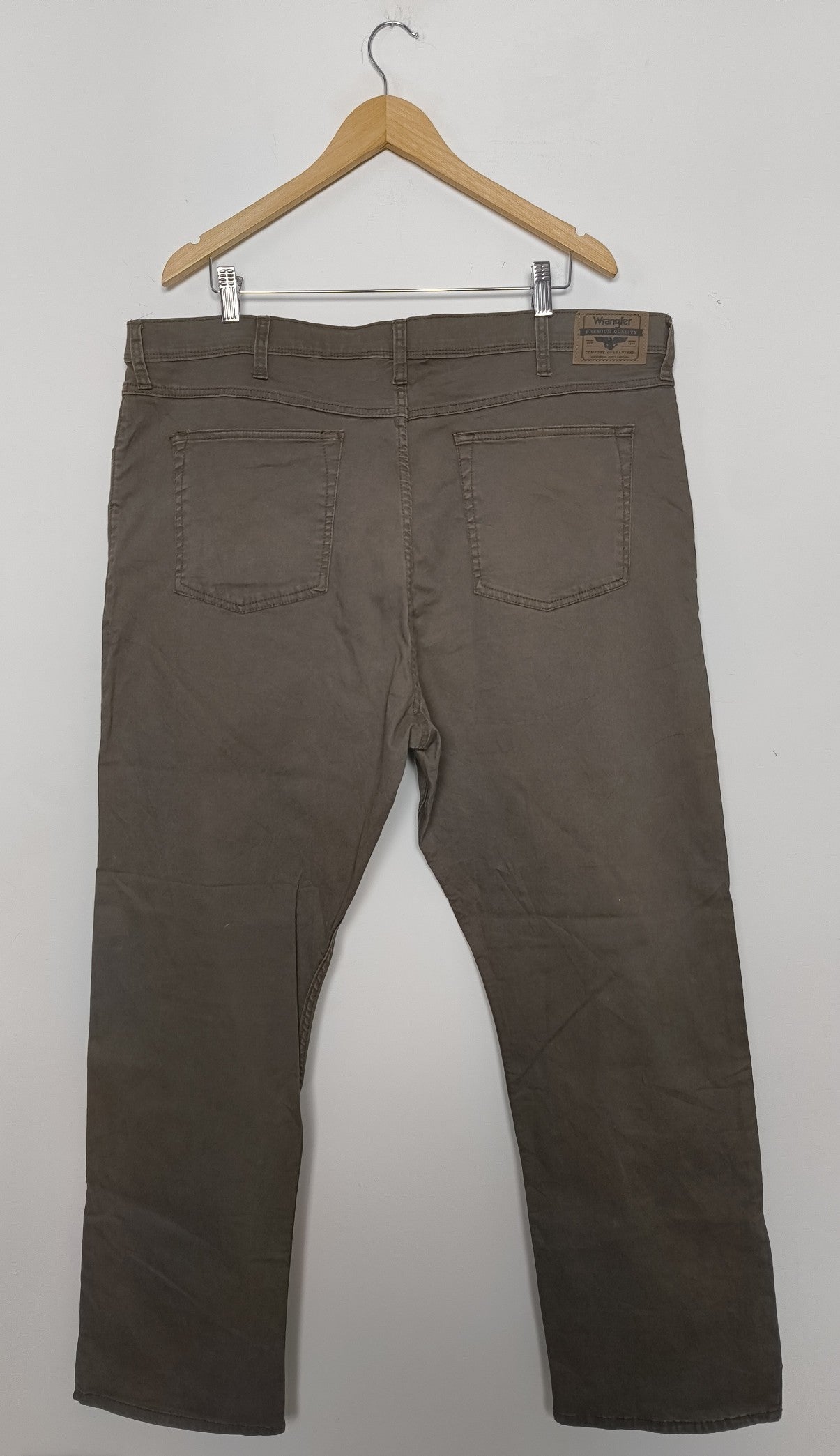 WRANGLER STRAIGHT FIT PANTS